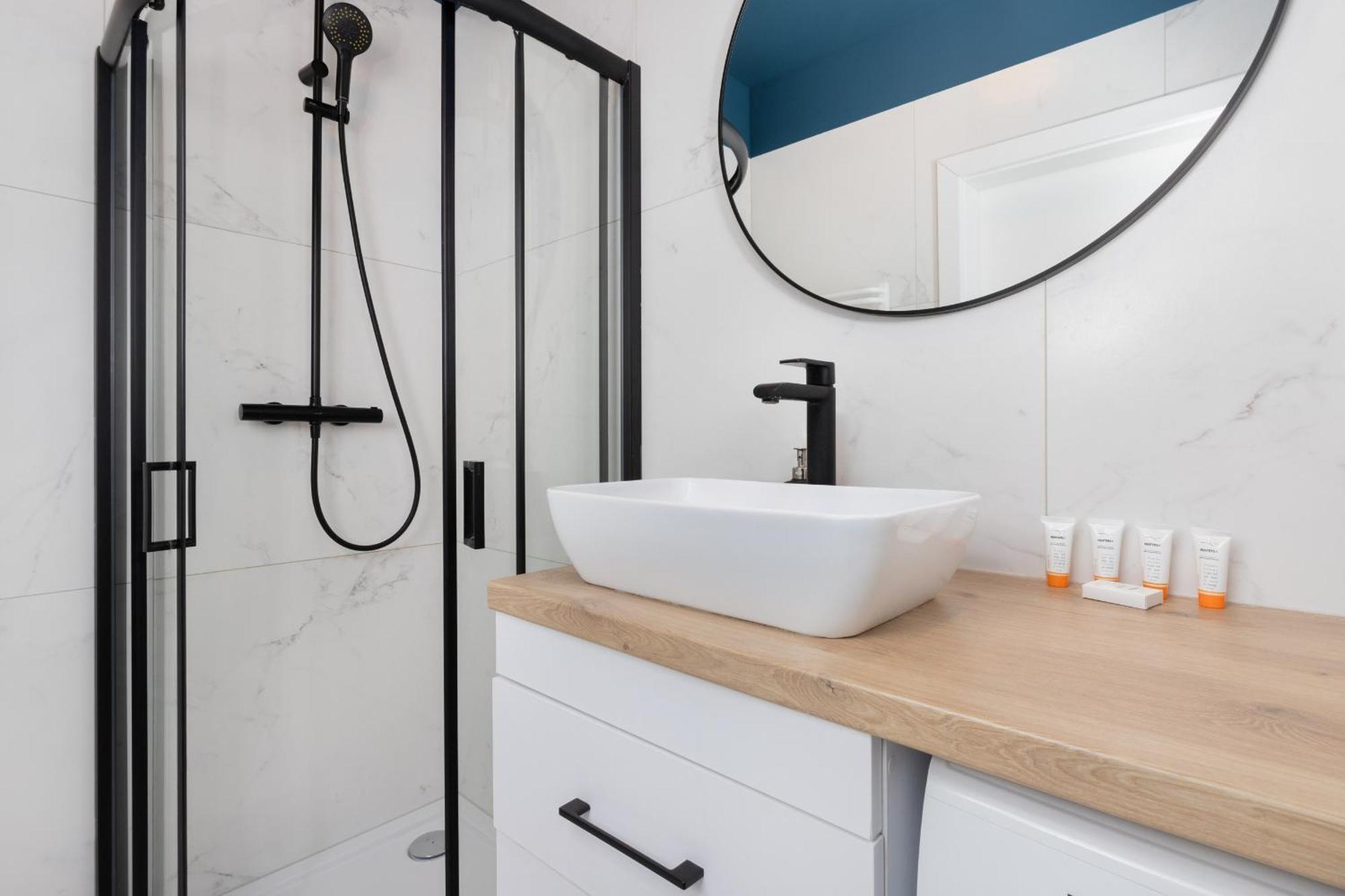 Studio Fahrenheit In Central Gdansk By Noclegi Renters Buitenkant foto